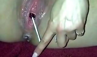Squirting yon a lollipop median my pussy